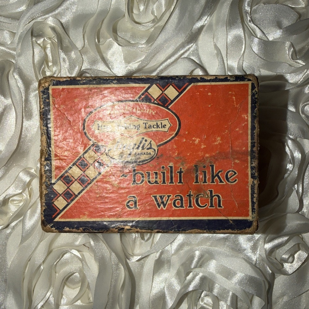 Vintage Shakespeare 1960 Criterion Deluxe Level Winding Reel Model HD W/Box